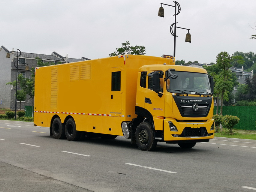 东风天龙后双桥500KW-800KW电源车